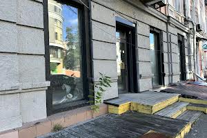 коммерческая по адресу Саксаганского ул., 51/87