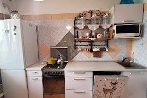 квартира за адресою Метробудівників вул., 27