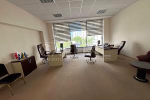 комерційна за адресою Федора Ернста вул., 3Б