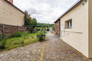 будинок за адресою с. Підгірці, Піщана вул., 9А