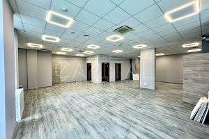 комерційна за адресою Князів Острозьких вул. (Московська), 4