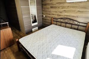 квартира за адресою Добровольців вул., 4