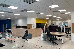 коммерческая по адресу Незалежності пл., 1