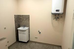 комерційна за адресою Кловський узвіз, 7a