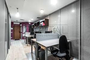 комерційна за адресою Миколи Амосова вул., 2