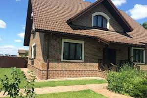 будинок за адресою Парникова вул., 77