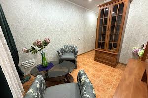 комерційна за адресою Лесі Українки бульв., 10-А