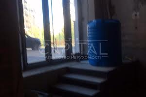комерційна за адресою Дегтярна вул., 5