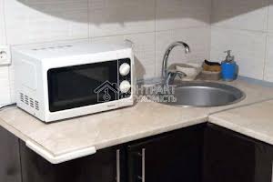квартира за адресою Космічна вул., 11
