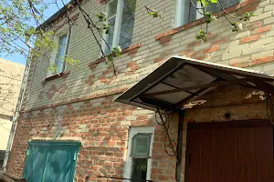 будинок за адресою смт. Пісочин, Новоолешківська вул.