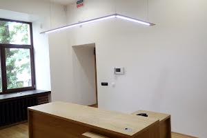 комерційна за адресою Богдана Ступки вул. (Станіславського), 3