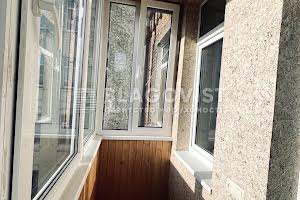 коммерческая по адресу Антоновича ул. (Горького), 12