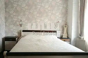 будинок за адресою Академіка Вернадського бульв.