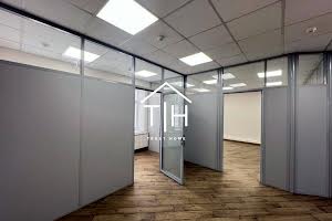 комерційна за адресою Боричів Тік вул., 30
