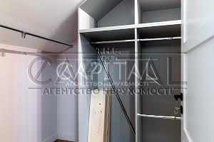 будинок за адресою Лютнева вул.