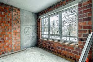 комерційна за адресою Мальовнича вул., 3