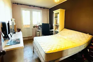 квартира за адресою Нескорених вул. (Героїв Праці), 12г