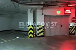 комерційна за адресою Лесі Українки бульв., 7-В