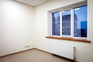 комерційна за адресою Степана Рудницького вул. (Академіка Вільямса), 2-Б