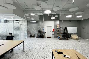 комерційна за адресою Глибочицька вул., 73