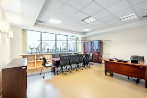 комерційна за адресою Київ, Дегтярівська вул., 53