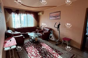 квартира по адресу Гвардейцев-Широнинцев ул., 11