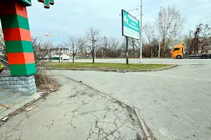 комерційна за адресою Докії Гуменної вул. (Юрія Смолича), 2
