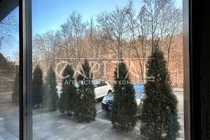 комерційна за адресою Садово-Ботанічна вул. (Тимірязєвська), 46