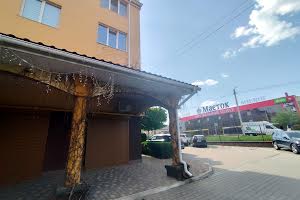 комерційна за адресою Бишівська вул., 1