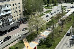 квартира за адресою Космонавтів просп., 76