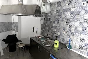 комерційна за адресою с. Святопетрівське, Лесі Українки бульв., 4б