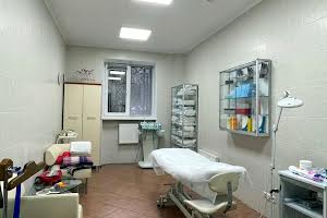 комерційна за адресою Варязький пров., 8