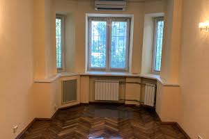 комерційна за адресою Михайла Бойчука вул. (Кіквідзе), 12-А