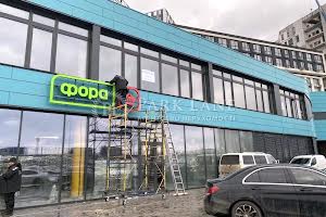 комерційна за адресою Зарічна вул., 6 к1