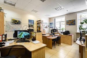 комерційна за адресою Дегтярівська вул., 45