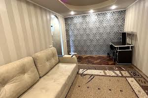 квартира за адресою Сергія Набоки пл., 6