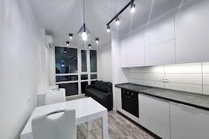 квартира за адресою Миколи Гулака вул., 4