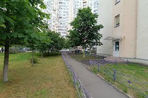 комерційна за адресою Левка Лук'яненка вул. (Маршала Тимошенка), 13-А