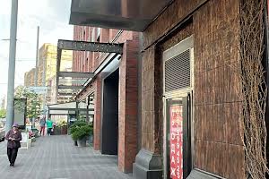 комерційна за адресою Саксаганського вул., 55