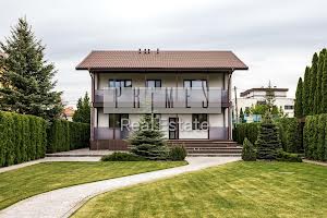 будинок за адресою с. Лісники, Виноградний пров.
