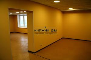 комерційна за адресою Драгоманова вул., 1-А
