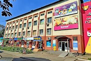 комерційна за адресою Сергія Москаленка вул. (Красовського), 25