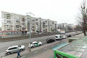 коммерческая по адресу Борщаговская ул., 128