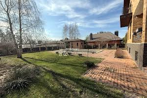 будинок за адресою с. Лісники, Квіткова вул.