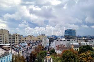 комерційна за адресою Володимирська вул., 38