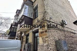 комерційна за адресою Бульварно-Кудрявська вул. (Воровського), 8-А