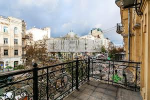 комерційна за адресою Богдана Хмельницького вул., 33/34