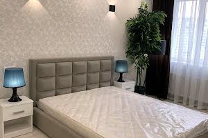 квартира за адресою Срібнокільська вул., 20