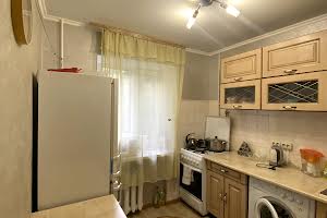 квартира за адресою Салютна вул., 19