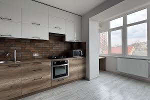 квартира за адресою Берегова вул., 20